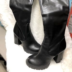 Steve Madden high boots
